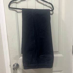 Women’s trouser jeans.